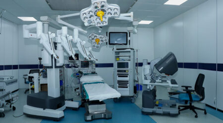 How Robotic Surgery Is Transforming Uro-Oncology: What Every Man Over 45 Should Know